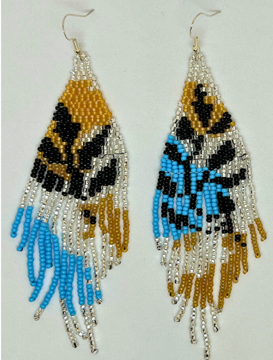 Beaded Earrings - Mary Qitsualuk