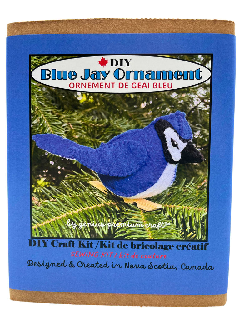 This great little craft kit is packed with super premium quality supplies to create your very own FELT blue jay ornament.