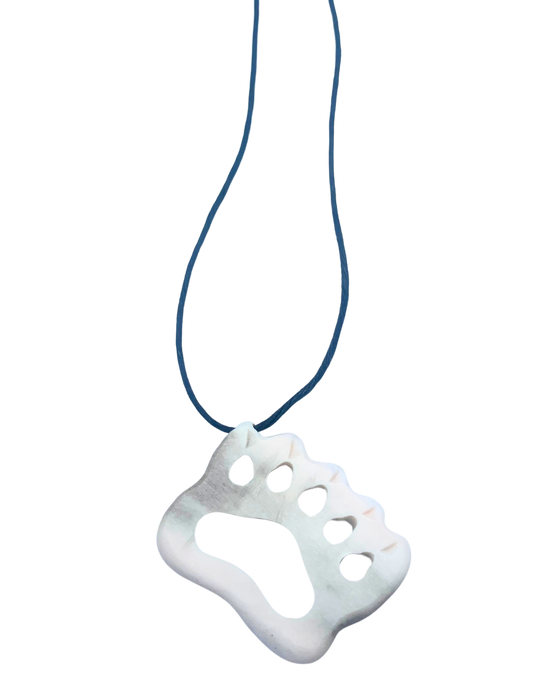 Bear paw Pendant - Leevan Etook